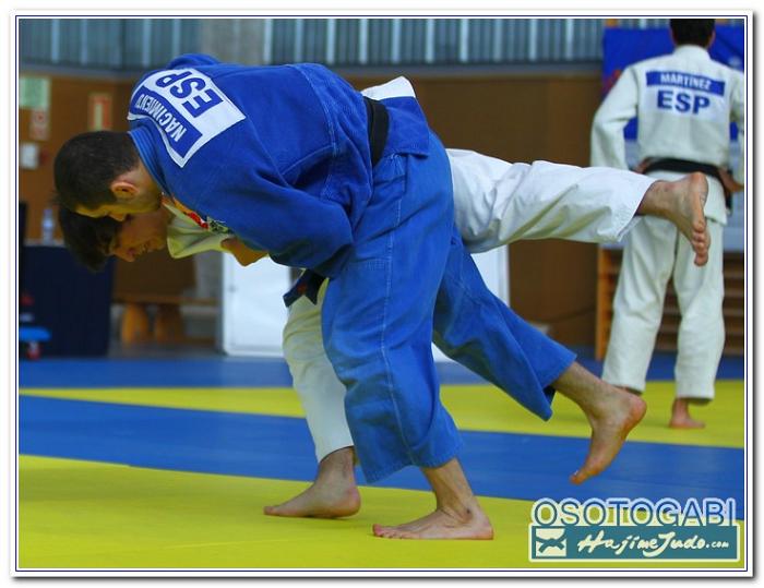 CEU 2011 100167